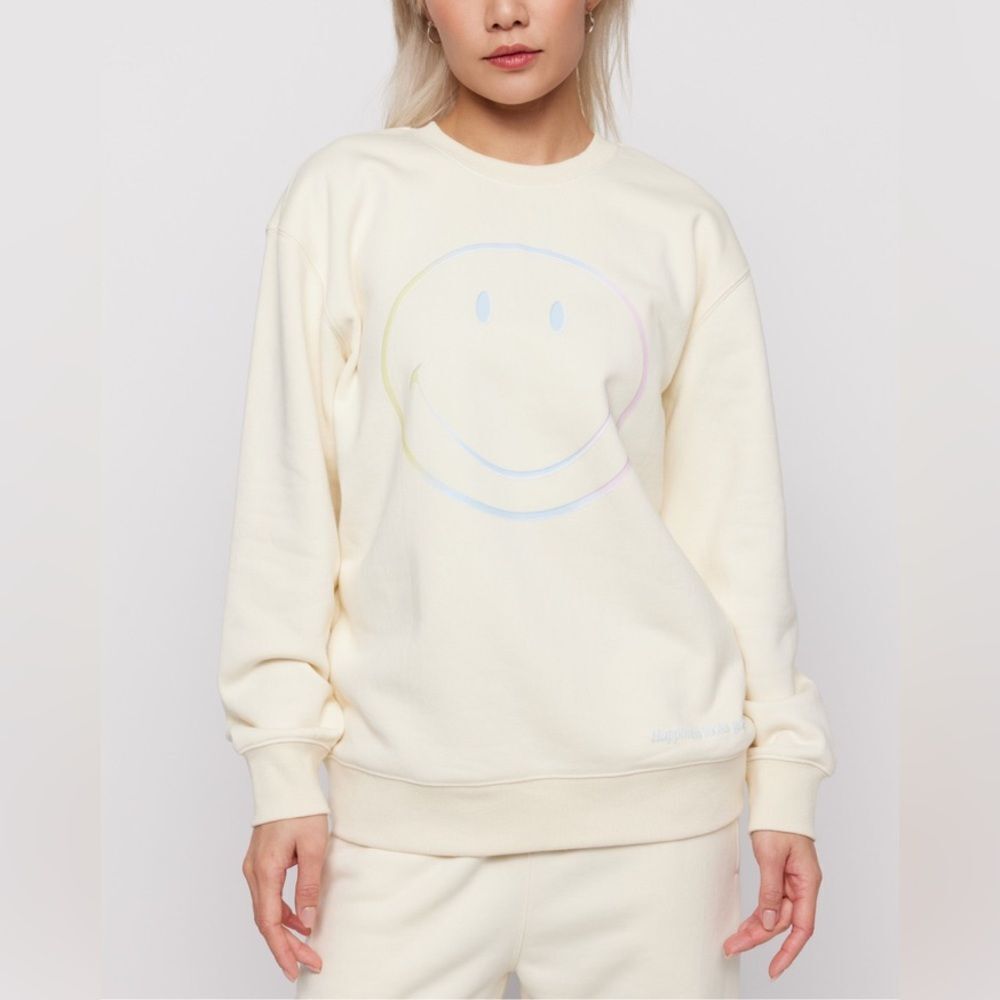 Sammi Ryan Smiley Radiate Happiness Crewneck Medium